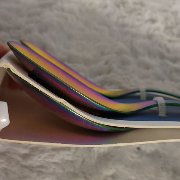 Cambridge "Rainbow" Stainless Steel 4pc. Dinner Spoons - Picture 2 of 5